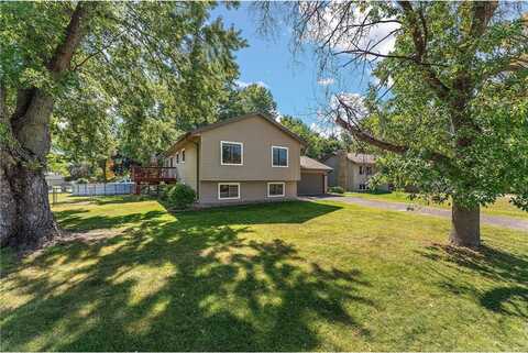 822 98th Lane NE, Blaine, MN 55434