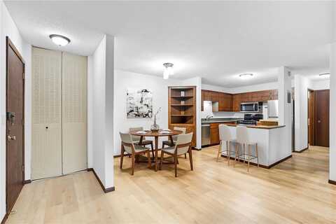 3912 Foss Road, Saint Anthony, MN 55421