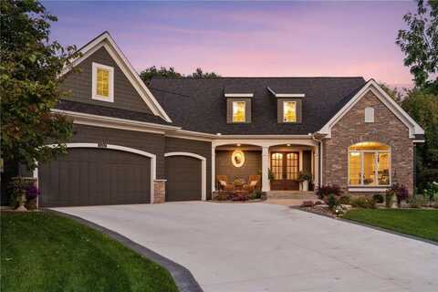 11212 Halstead Trail, Woodbury, MN 55129