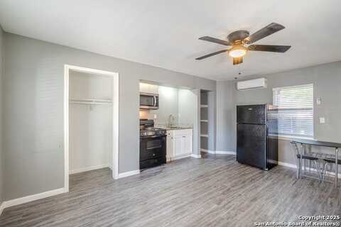 125 Hess, San Antonio, TX 78212