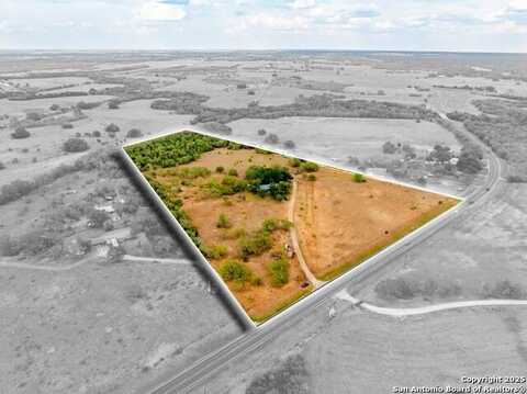 423 Fm 2772, La Vernia, TX 78121