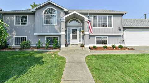 18403 E 4th Ave, Greenacres, WA 99016