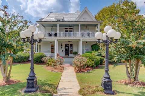 74 White Street, Hoschton, GA 30548