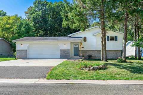 831 Annrich Avenue, Omro, WI 54963