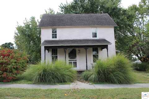 207 W Webster, Smithton, MO 65350