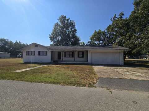 310 Pointer Ave, Bernie, MO 63822