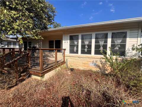 107 E Holland Street, San Marcos, TX 78666