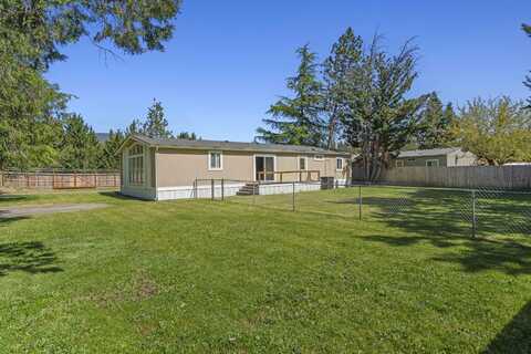 387 Tavis Drive, Merlin, OR 97532
