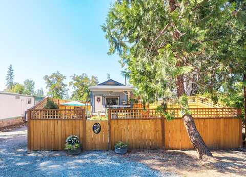 298 Tavis Dr Drive, Merlin, OR 97532