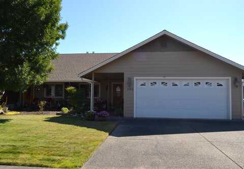 1694 Nunnwood Lane, Grants Pass, OR 97527
