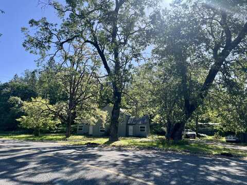 7255 Holland Loop Road, Cave Junction, OR 97523