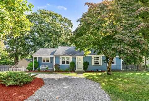 3 Kenmore Court, Barrington, RI 02806