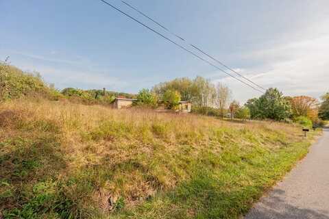 250 Felts Lane, Max Meadows, VA 24360