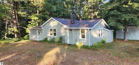 324 Old Us-23, Oscoda, MI 48750