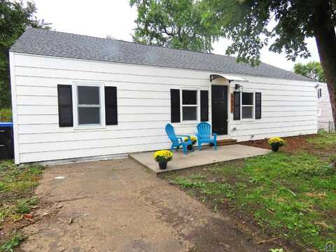 3304 SE Colfax ST, Topeka, KS 66605