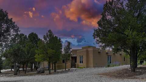 154 Gallina Canyon Road, Valdez, NM 87580