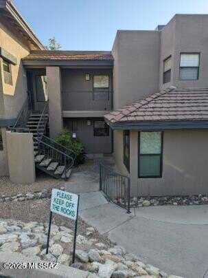 5855 N Kolb Road, Tucson, AZ 85750