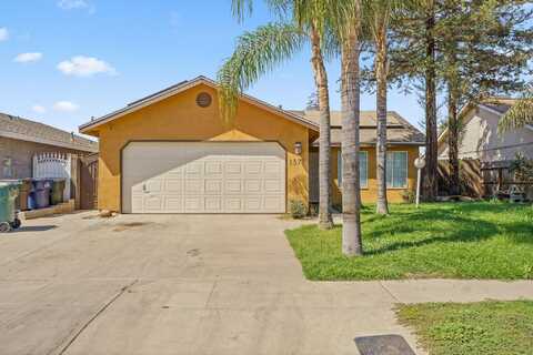 1371 Pepperwood Street, Tulare, CA 93274