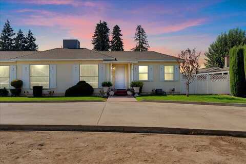 1633 Chinowth Street, Visalia, CA 93277