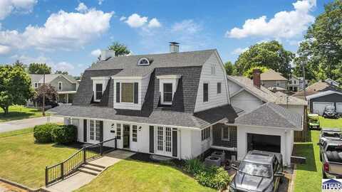 459 S 4th Street, Clinton, IN 47842