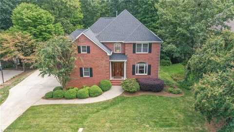 246 Broadmoor Drive, Advance, NC 27006