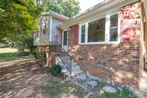 813 Robinhood Road, Reidsville, NC 27320