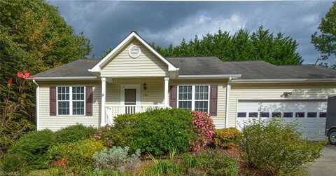1734 Hawkcrest Lane, Winston Salem, NC 27127