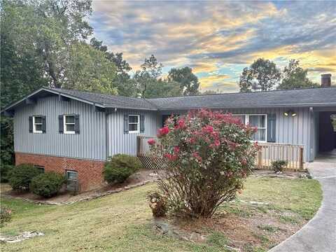 453 Ledford Circle, High Point, NC 27265