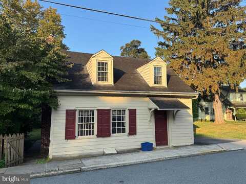 162 N CHARLOTTE STREET, MANHEIM, PA 17545