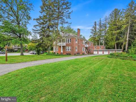 15 E ROSEVILLE ROAD, LANCASTER, PA 17601