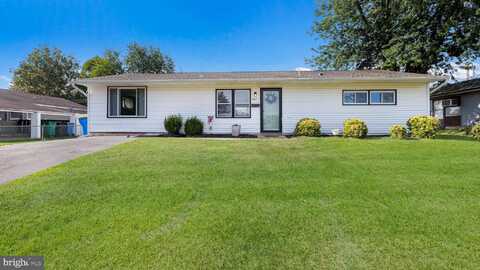 182 CRABTREE DRIVE, LEVITTOWN, PA 19055