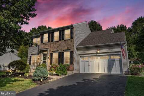 2611 FIELDVIEW DRIVE, MACUNGIE, PA 18062