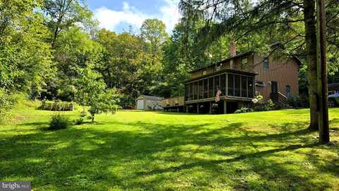 529 LITTLE ROUNDTOP ROAD, KEMPTON, PA 19529