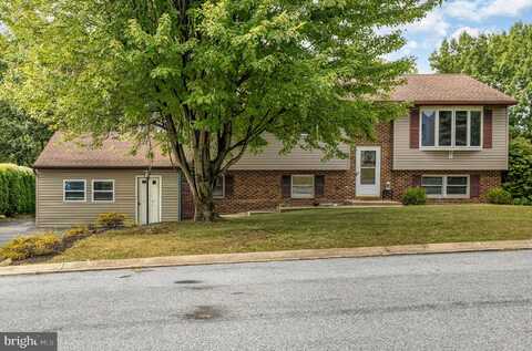 217 REDWOOD LANE, LEBANON, PA 17046