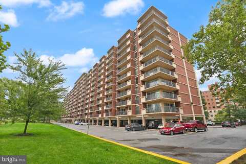 1300 ARMY NAVY DRIVE, ARLINGTON, VA 22202