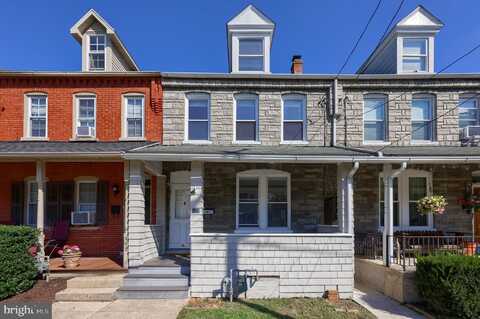 445 NEW DORWART STREET, LANCASTER, PA 17603