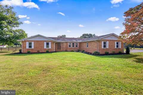 383 HAPPY RETREAT LANE, CHARLES TOWN, WV 25414