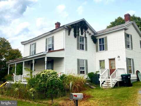 427 THOMPSON STREET, STRASBURG, VA 22657