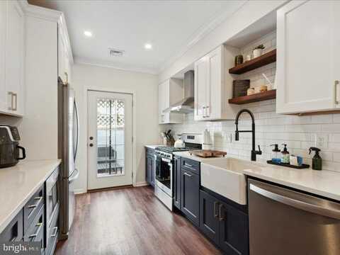 537 WATKINS STREET, PHILADELPHIA, PA 19148