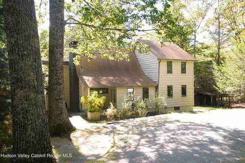 241 Silver Hollow Road, Willow, NY 12495
