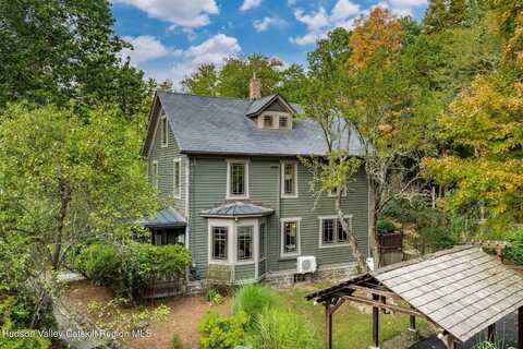 64 Lower Byrdcliffe Road, Woodstock, NY 12498