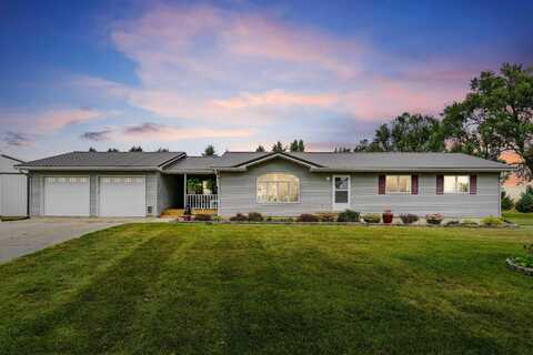 1221 220th Street, Jesup, IA 50648