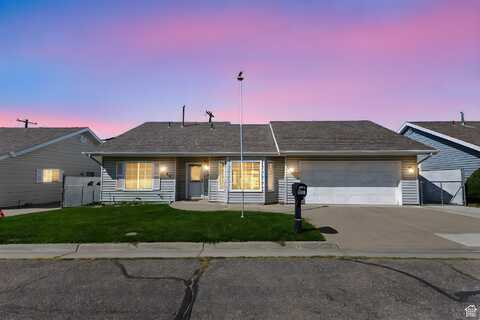 5573 S 2150 W, Roy, UT 84067