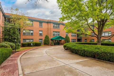 5825 Fifth Ave, Shadyside, PA 15232