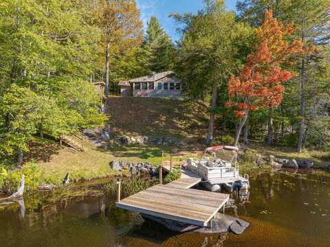 7 Black Bear Lane, Newcomb, NY 12852