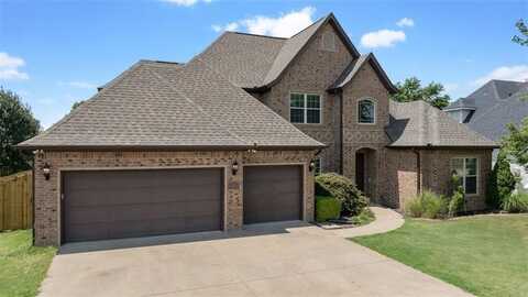 610 Lyndal LN, Bentonville, AR 72712