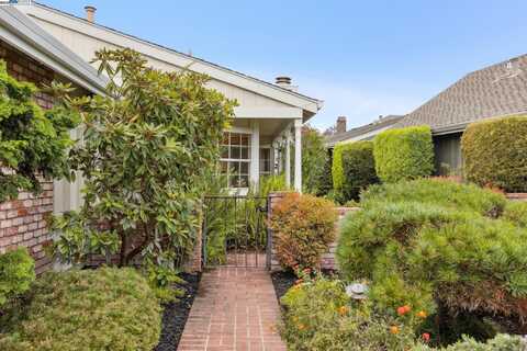 245 Inverness Ct, Alameda, CA 94502