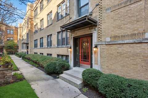 1354 W. Estes Avenue, Chicago, IL 60626