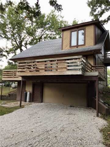 10796 Fairgrounds Road, Versailles, MO 65084