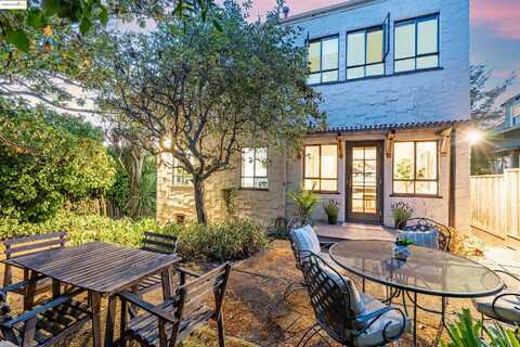 5271 Broadway Ter, Oakland, CA 94618